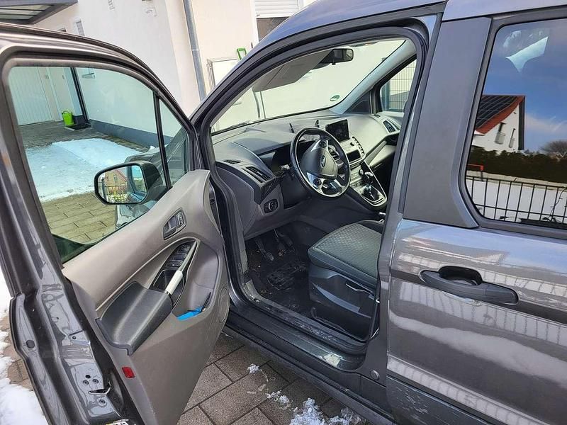 Gebraucht Ford Tourneo Trend 101 PS (74 kW) 2019 Kombi