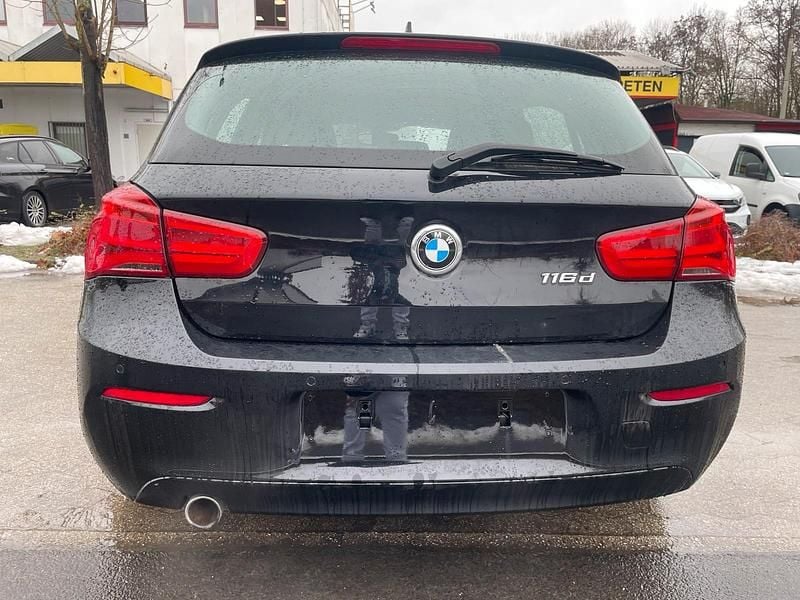 Second-hand BMW 116 115 CP (84 kW) 2017 Negru Hatchback