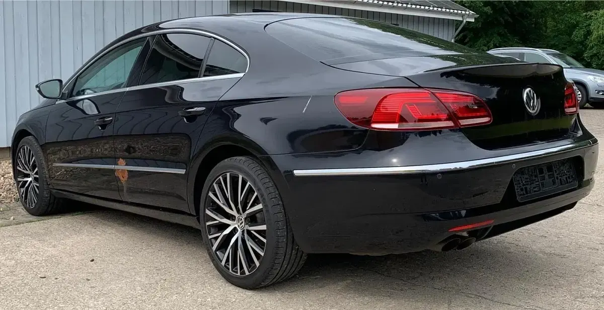 Gebraucht VW Passat 160 PS (117 kW) 2013 Schwarz Limousine