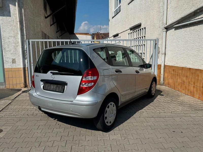 Gebraucht Mercedes A150 95 PS (69 kW) 2005 Polarsilber Limousine