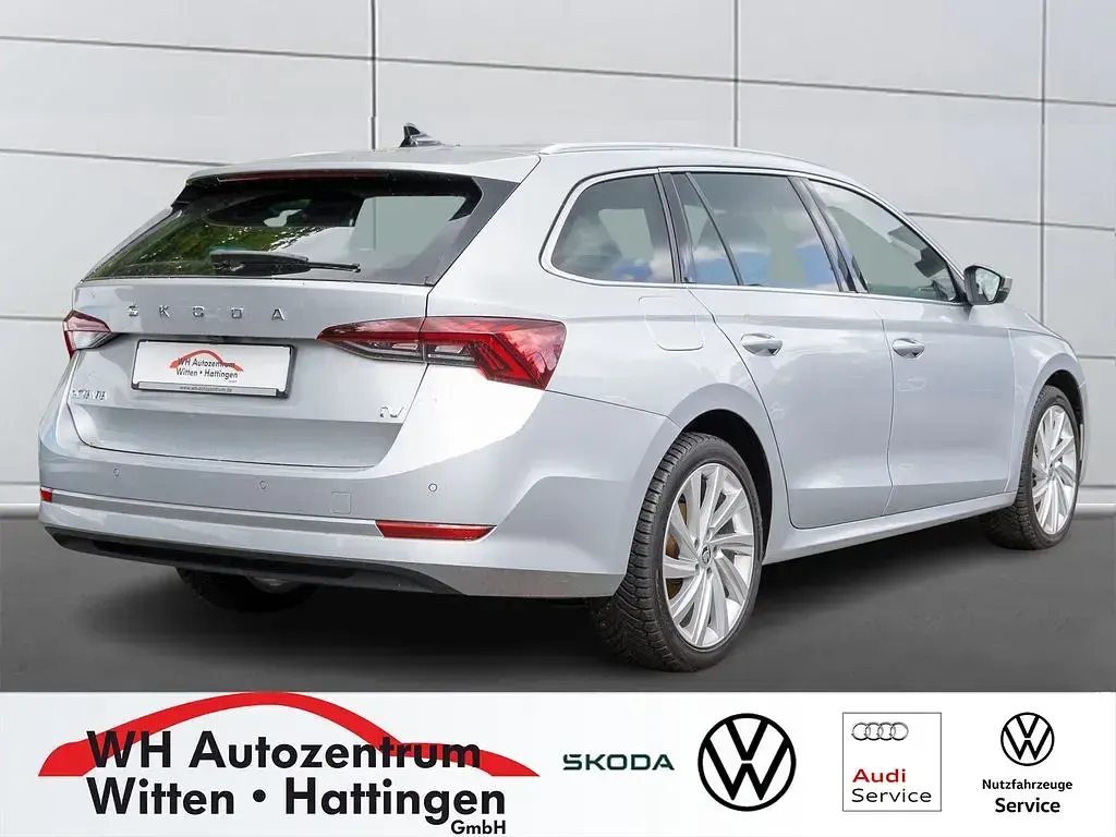 Usata Skoda Octavia Style 204 CV (150 kW) 2021 Argento Station wagon