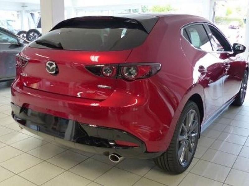 Neu Mazda 3 Center-Line 140 PS (102 kW) 2025 Soul red crystal m Limousine
