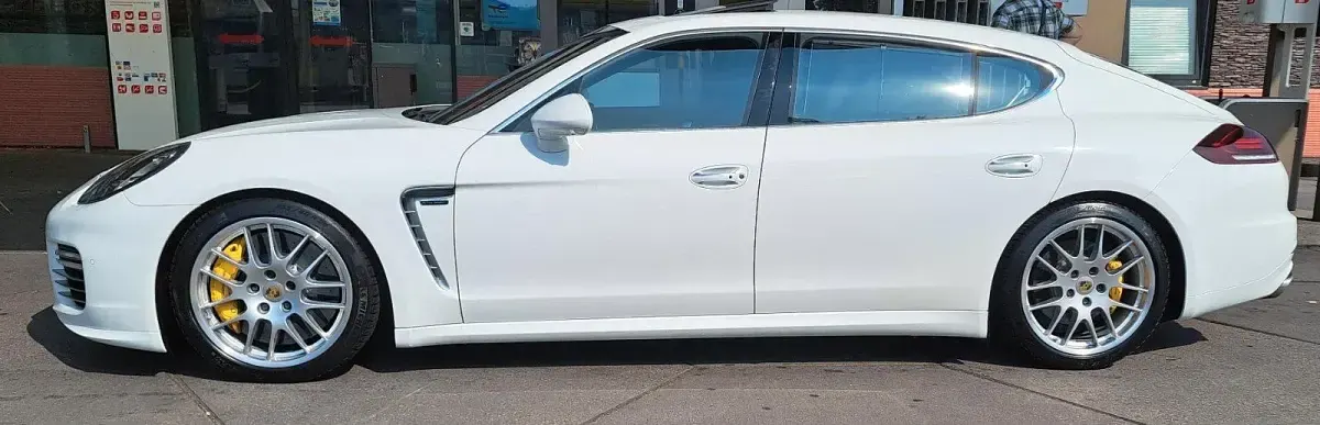 Gebraucht Porsche Panamera Turbo S 570 PS (419 kW) 2015 Weiß Kleinwagen