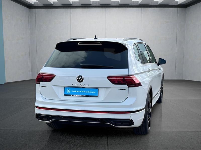 Weiß Gebraucht 2024 VW Tiguan SUV | 43.749 € (Fairer Preis) - Bild 1/4