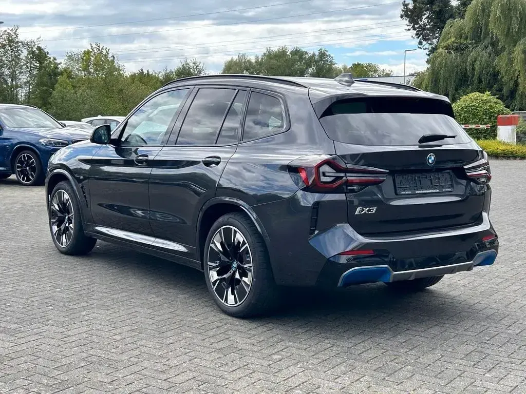 Brugt BMW iX3 Impressive 210 kW (286 HK) 2023 Grå SUV