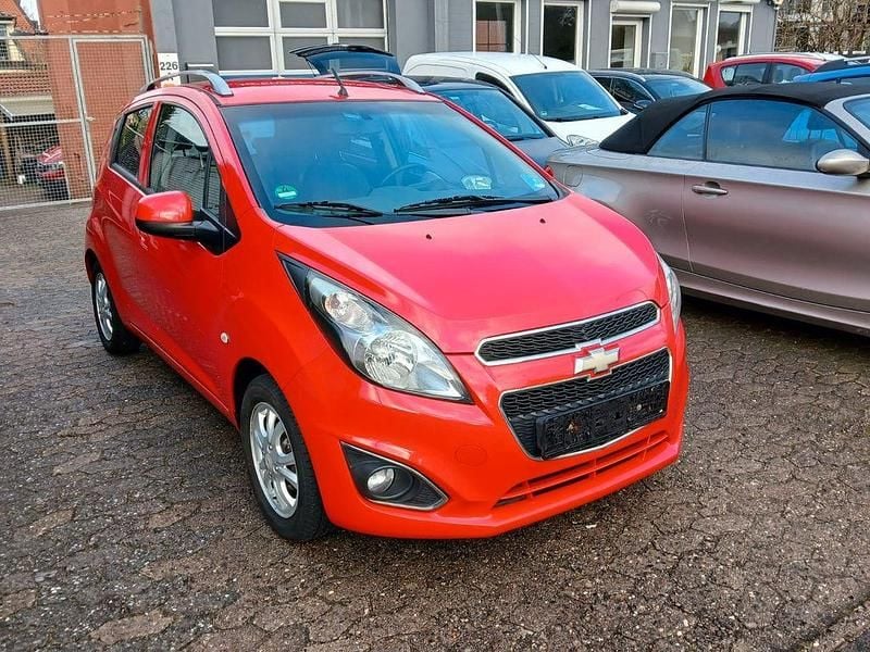 Rot Gebraucht 2014 Chevrolet Spark LT Kleinwagen | 3.950 € (Fairer Preis) - Bild 1/4