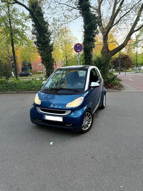 Grau Gebraucht 2007 Smart ForTwo Coupé Kleinwagen | 3.100 € (Fairer Preis) - Bild 1/4