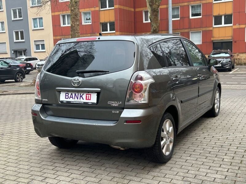 Gebraucht Toyota Corolla Verso Executive 129 PS (94 kW) 2005 Grau Van / Kleinbus