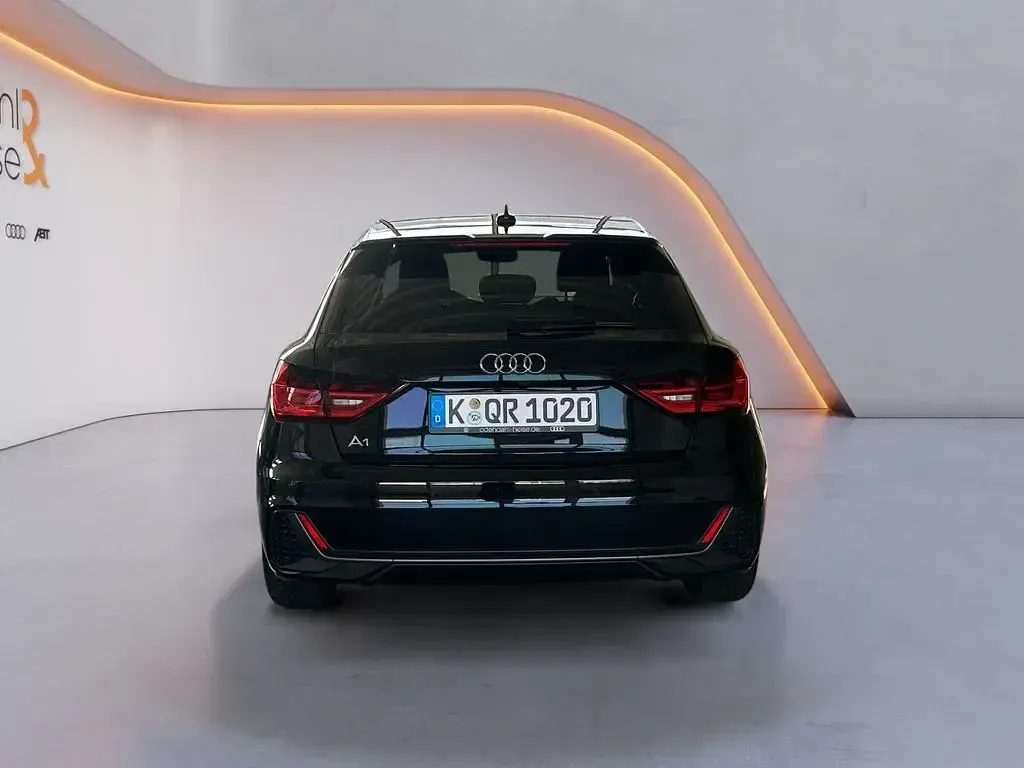 Gebraucht Audi A1 Sportback S-Line 116 PS (85 kW) 2026 Schwarz Kleinwagen