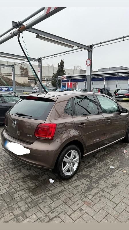Gebraucht VW Polo Life 69 PS (50 kW) 2015 Braun Kleinwagen