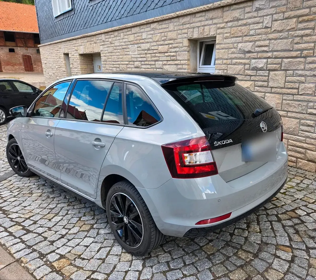 Gebraucht Skoda Rapid Monte Carlo 90 PS (66 kW) 2015 Grau Kleinwagen