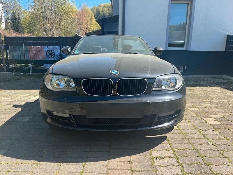 Gebraucht BMW 120 176 PS (129 kW) 2014 Schwarz Kleinwagen