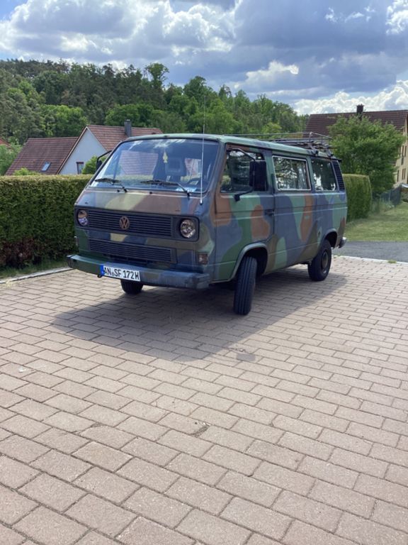 Grün Gebraucht 1988 VW T3 Van | 10.000 € - Bild 1/4