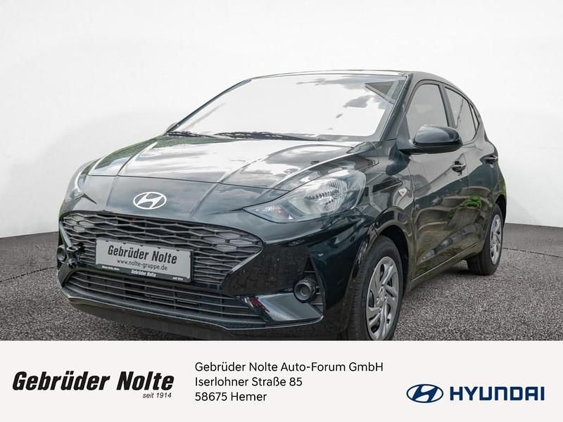 Schwarz / Neu 2025 Hyundai i10 Select Kleinwagen | 16.490 € (Fairer Preis) - Bild 1/4