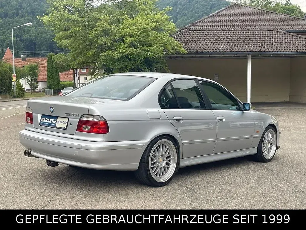 Gebraucht BMW 520 Shadowline 170 PS (125 kW) 2001 Silber Limousine