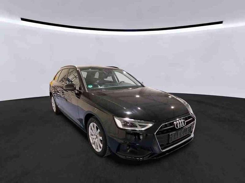 Gebraucht Audi A4 Business 150 PS (110 kW) 2022 Mythosschwarz metallic Kombi