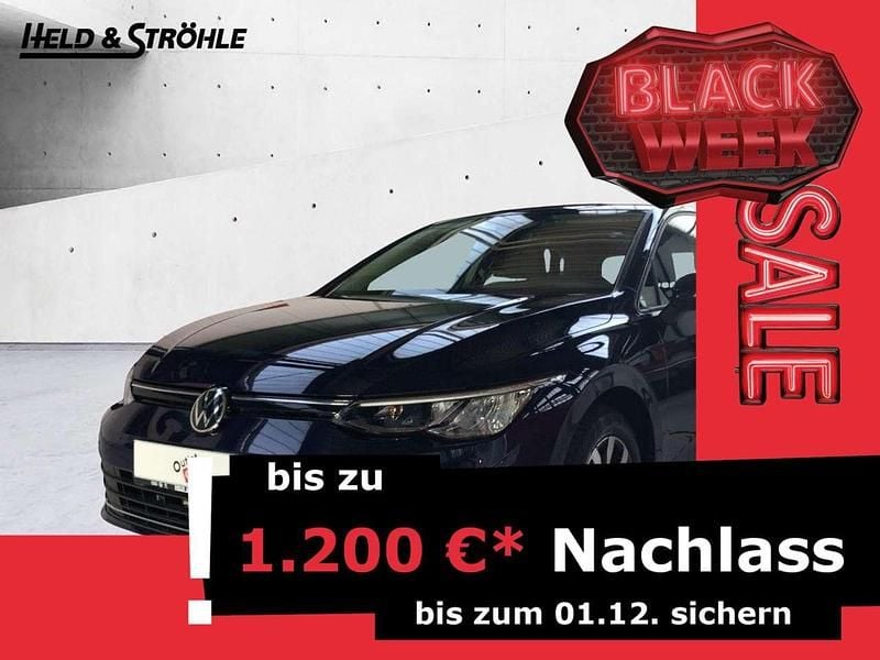 Blau Gebraucht 2021 VW Golf VIII Active Limousine | 17.920 € (Guter Preis) - Bild 1/2