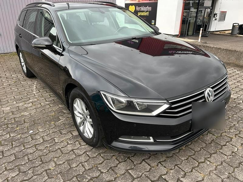 Schwarz Gebraucht 2015 VW Passat Kombi | 8.299 € (Superpreis) - Bild 1/4