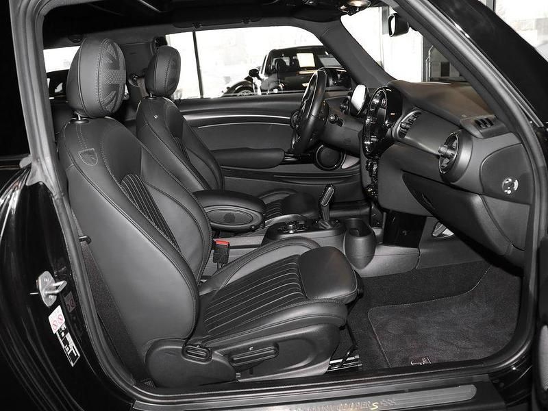 Gebraucht Mini Cooper SE 135 kW (184 PS) 2021 Schwarz Kleinwagen