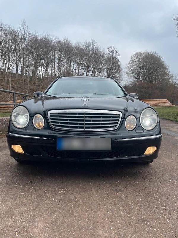 Second-hand Mercedes E320 224 CP (164 kW) 2003 Negru Break