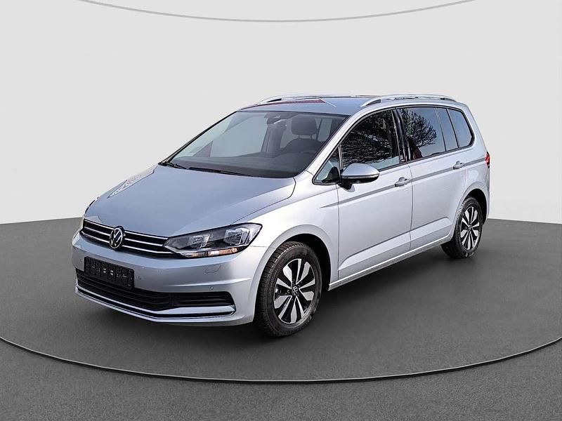 Gebraucht VW Touran Move 150 PS (110 kW) 2024 Silber Van / Kleinbus