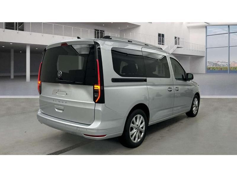 Gebraucht VW Caddy Life 114 PS (83 kW) 2023 Reflexsilber metallic Van / Kleinbus