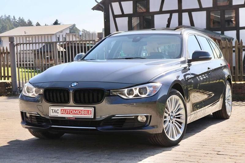 Gebraucht BMW 330 Comfort Edition 258 PS (189 kW) 2014 Grau Kombi