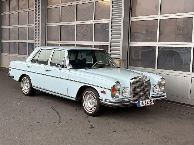 Blau Gebraucht 1973 Mercedes 280 SE Limousine | 29.900 € - Bild 1/4