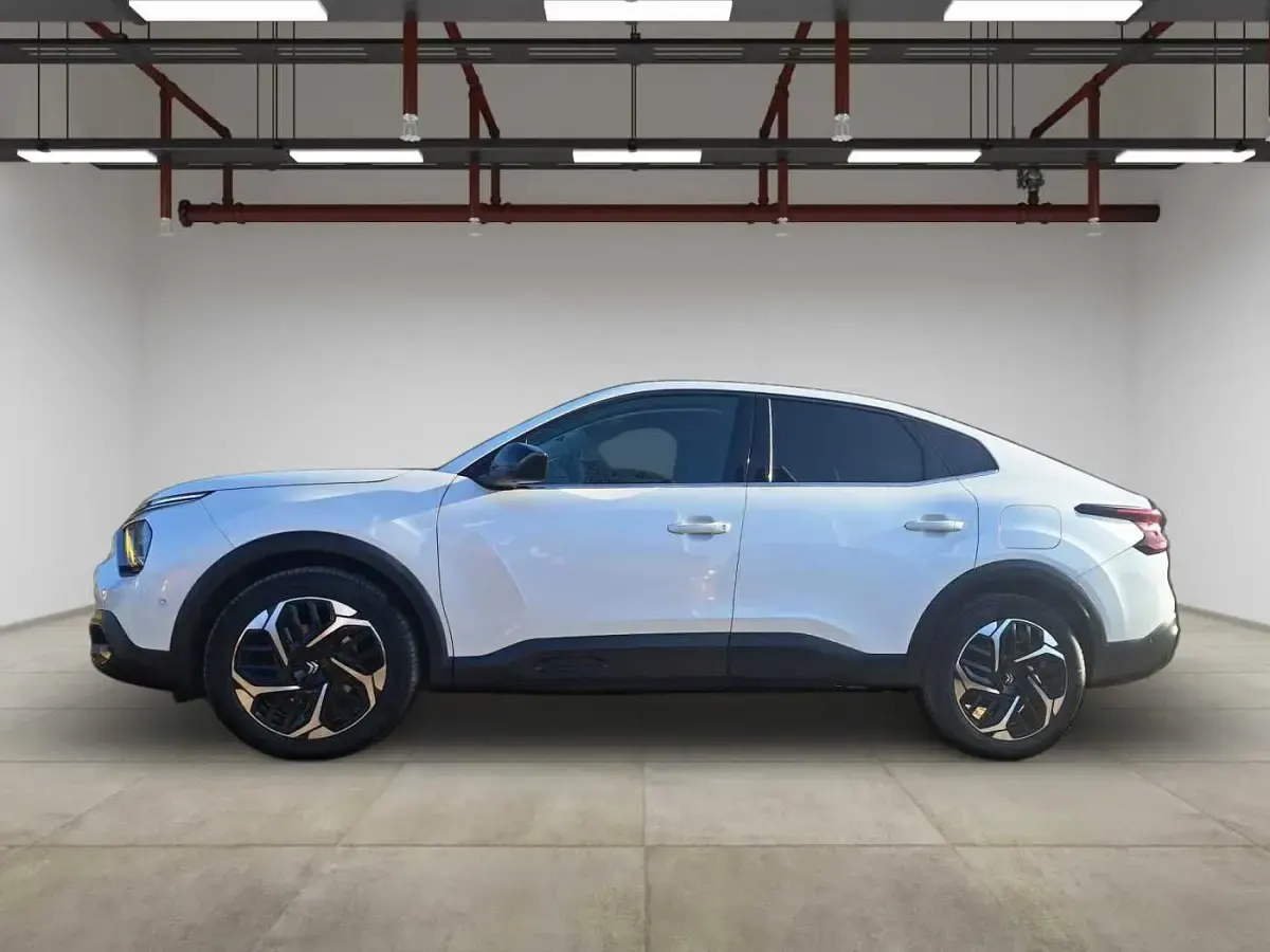Gebraucht Citroën C4 X Shine 131 PS (96 kW) 2023 Weiß SUV
