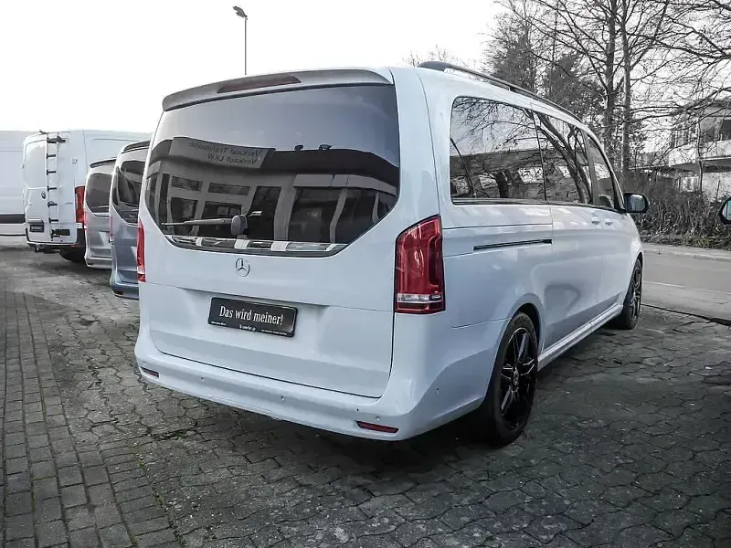 Gebraucht Mercedes V300 Exclusive 237 PS (174 kW) 2022 Weiß Van / Kleinbus