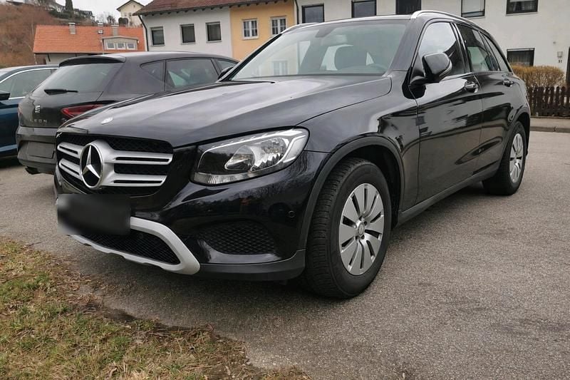 Gebraucht Mercedes GLC220 170 PS (125 kW) 2016 Schwarz SUV