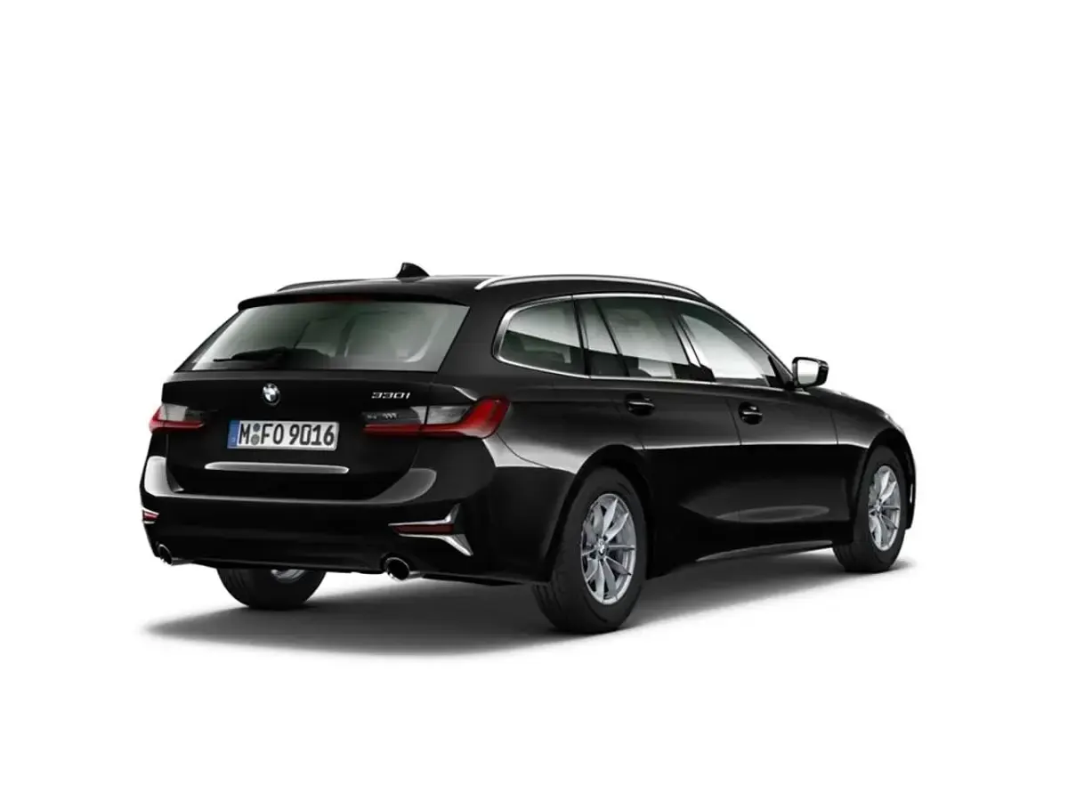 Gebraucht BMW 330 Sport Line 258 PS (189 kW) 2022 Schwarz Kombi