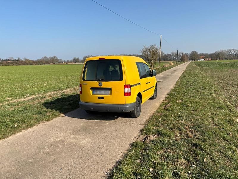 Gebraucht VW Caddy 69 PS (50 kW) 2010 Gelb Van / Kleinbus