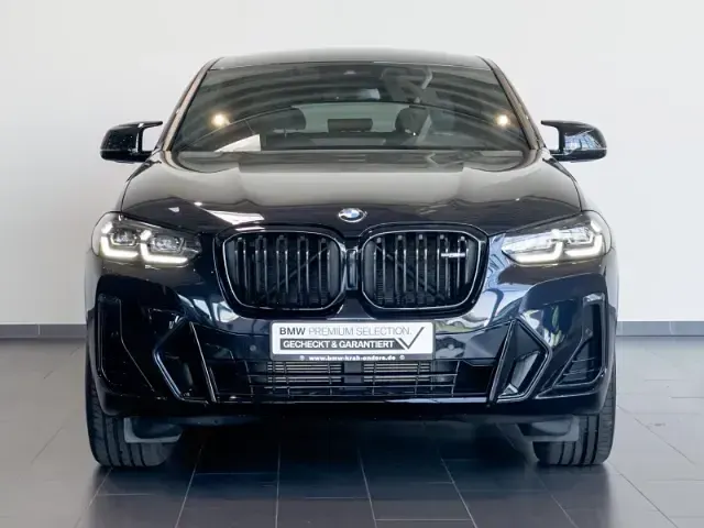 Gebraucht BMW X4 M Sport 360 PS (264 kW) 2023 Schwarz SUV