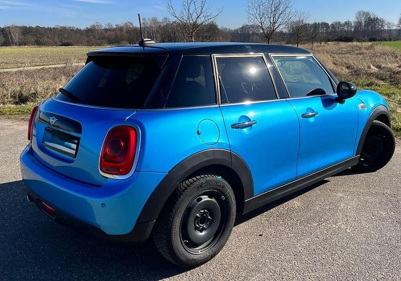 Gebraucht Mini Cooper D Pepper 116 PS (85 kW) 2018 Blau Kleinwagen