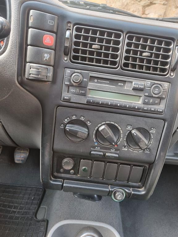 Second-hand VW Caddy 60 CP (44 kW) 2003 Alb Monovolum