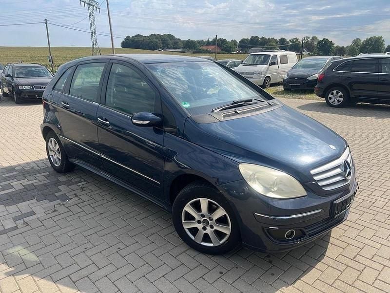 Blau Gebraucht 2005 Mercedes B170 Van / Kleinbus | 1.300 € (Guter Preis) - Bild 1/4
