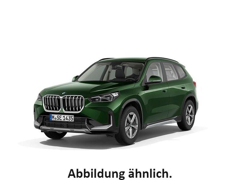Gruen Gebraucht 2024 BMW X1 xLine SUV | 48.900 € - Bild 1/4