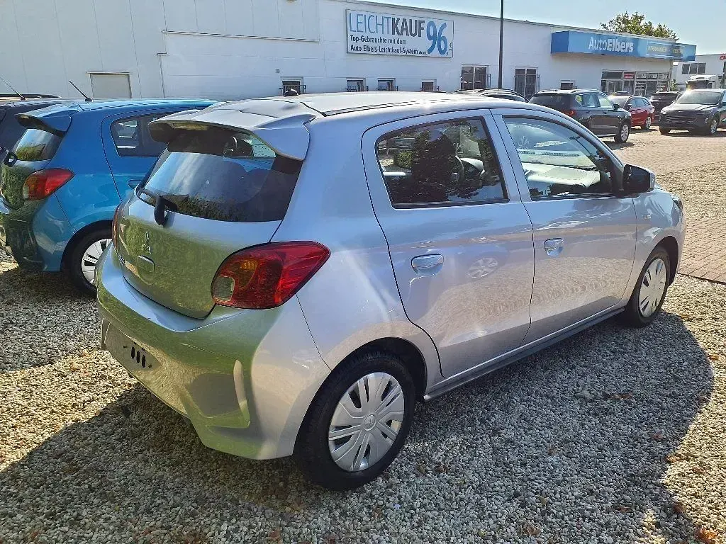 Gebraucht Mitsubishi Space Star Select 71 PS (52 kW) 2023 Silber Kleinwagen
