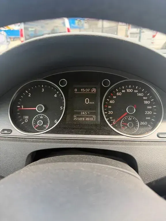 Gebraucht VW Passat Comfortline 140 PS (102 kW) 2011 Blau Kombi