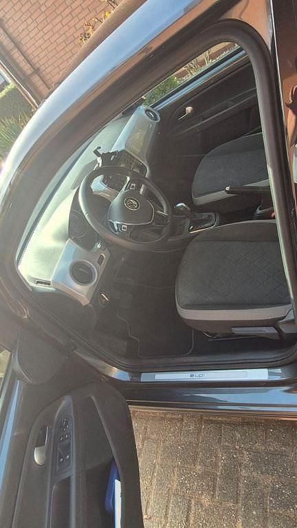 Gebraucht VW e-up! Style 61 kW (83 PS) 2022 Kleinwagen