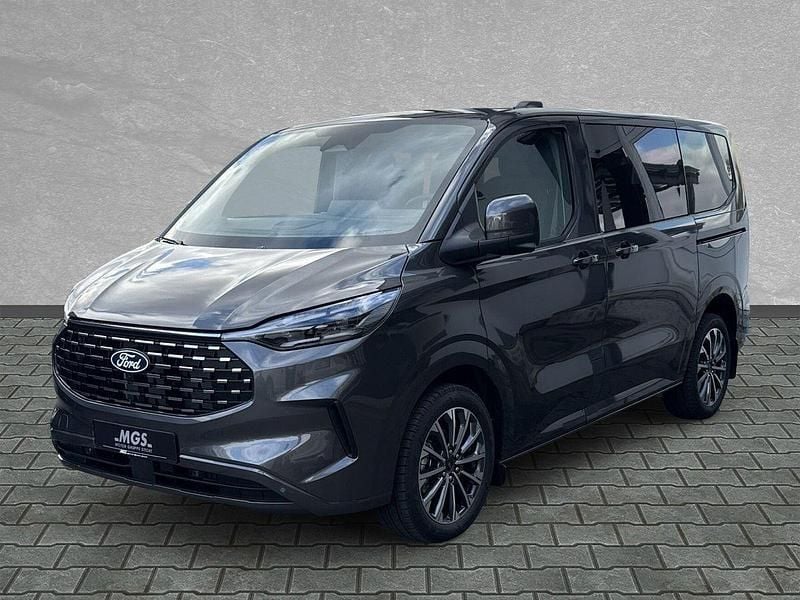 Neu Ford Tourneo Titanium 170 PS (125 kW) 2026 Magnetic grey metallic Van / Kleinbus