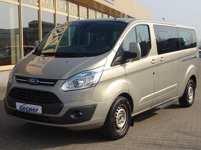 Gebraucht Ford Tourneo Titanium 155 PS (114 kW) 2016 Beige Van / Kleinbus
