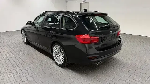 Gebraucht BMW 335 313 PS (230 kW) 2016 Sapphireschwarzmet. Kombi