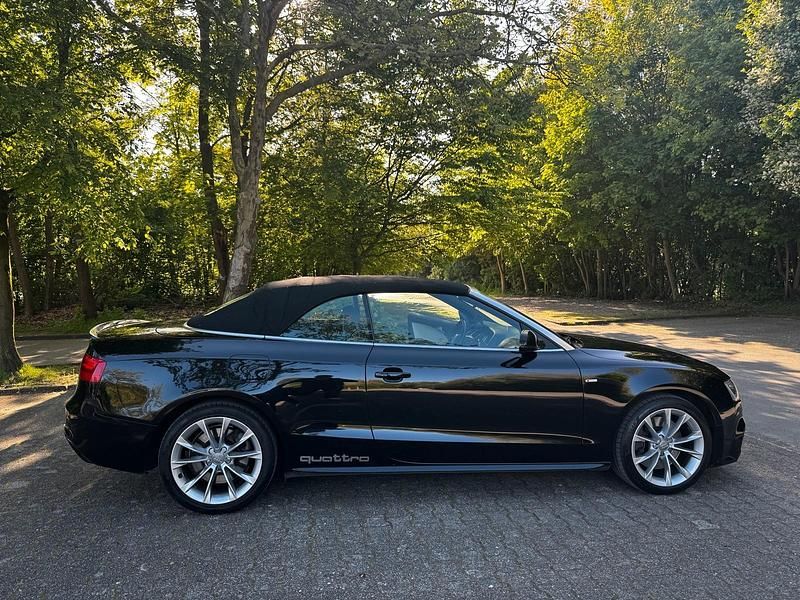 Gebraucht Audi A5 Cabriolet 245 PS (180 kW) 2015 Schwarz Cabrio