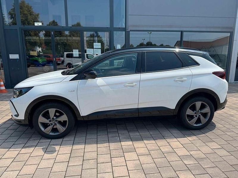 Weiß Gebraucht 2024 Opel Grandland X GS Line SUV | 24.480 € (Fairer Preis) - Bild 1/4