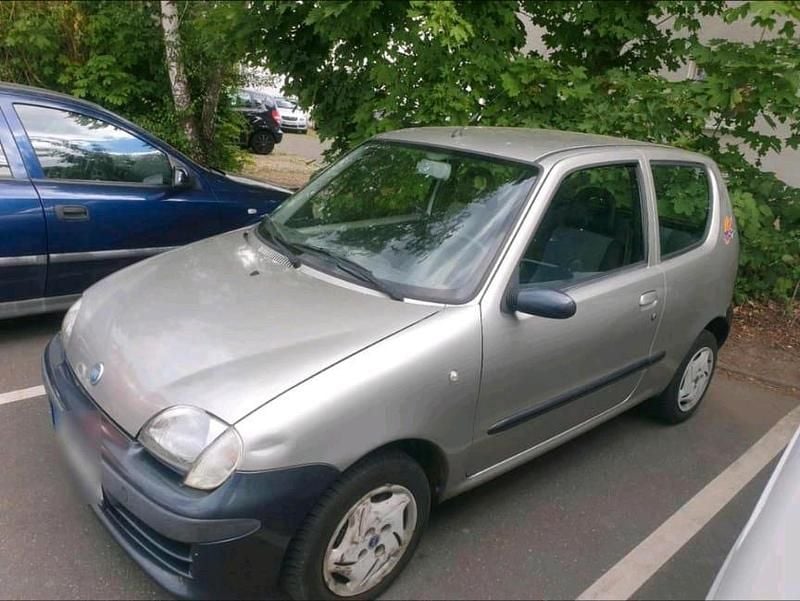 Grau Gebraucht 2001 Fiat Seicento Kleinwagen | 700 € (Guter Preis) - Bild 1/4
