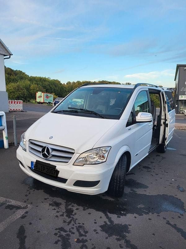 Weiß Gebraucht 2011 Mercedes Viano Edition Van / Kleinbus | 10.450 € (Superpreis) - Bild 1/4