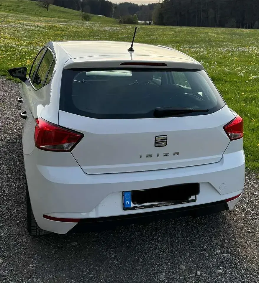 Second-hand Seat Ibiza 95 CP (69 kW) 2017 Alb Berlinǎ