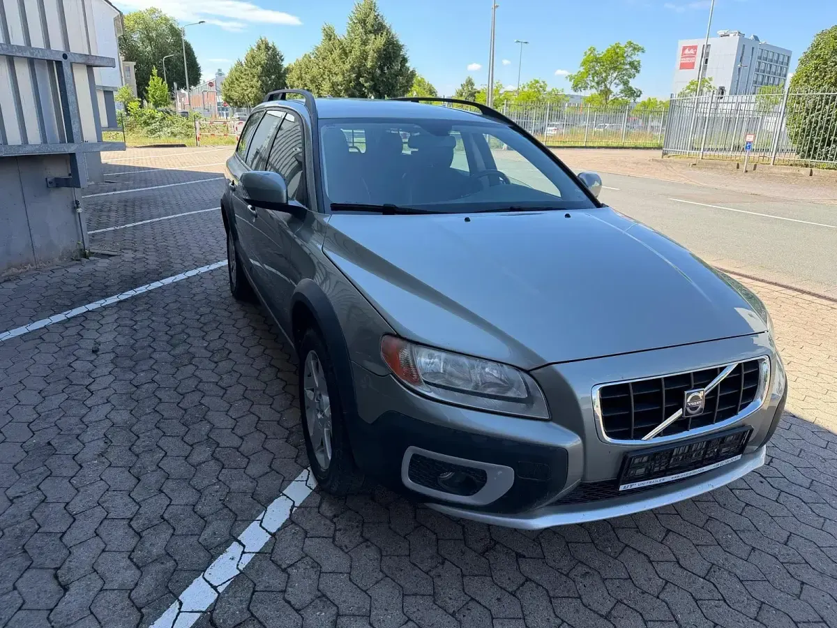 Gebraucht Volvo XC70 185 PS (136 kW) 2008 Grau Kombi